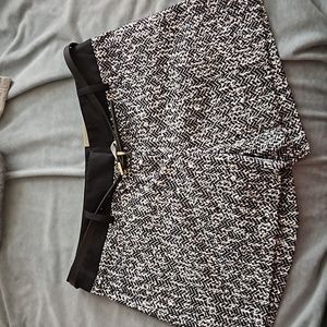 Size 2 Express Editor Shorts‎ with belt